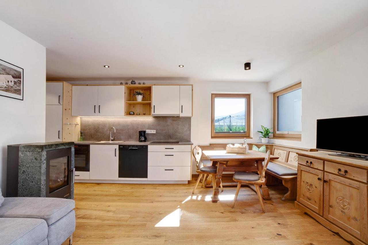 Waalhof Ferienwohnung Golden Ciardes Buitenkant foto